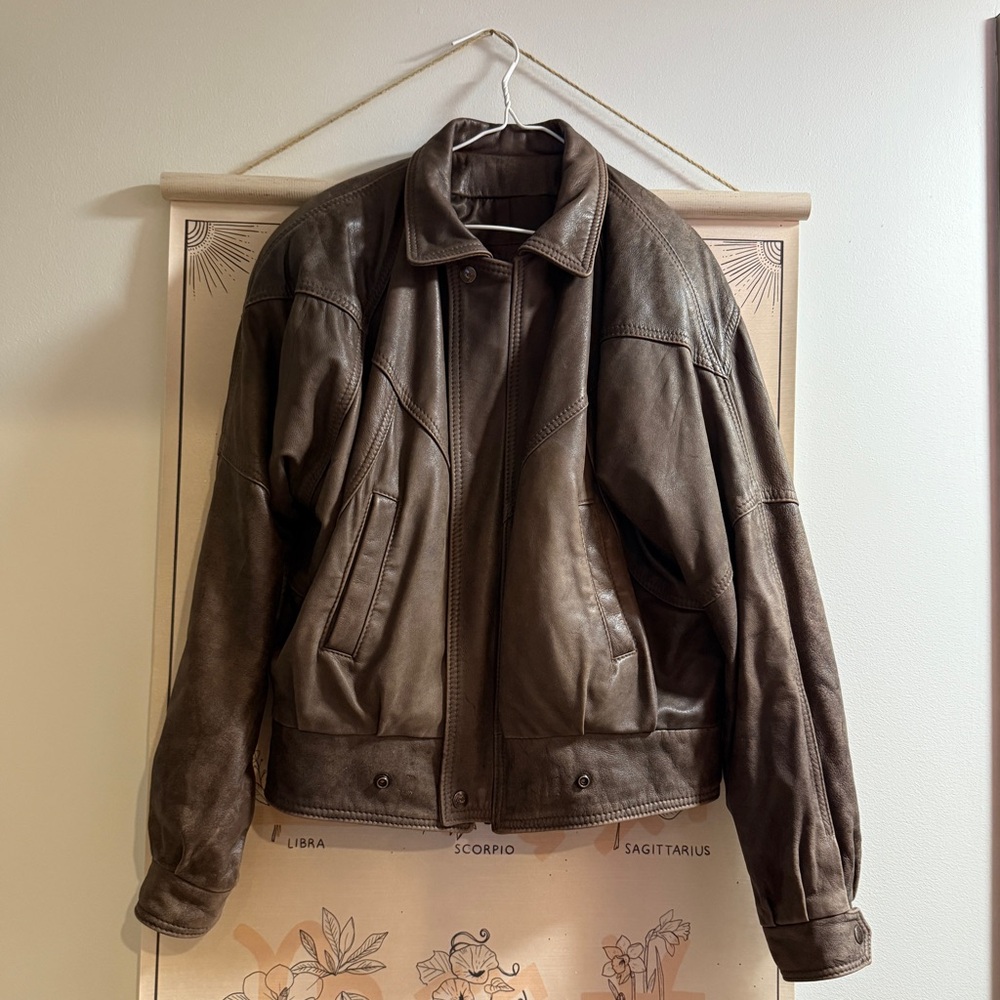 Vintage Brown Leather Distressed Bomber Jacket